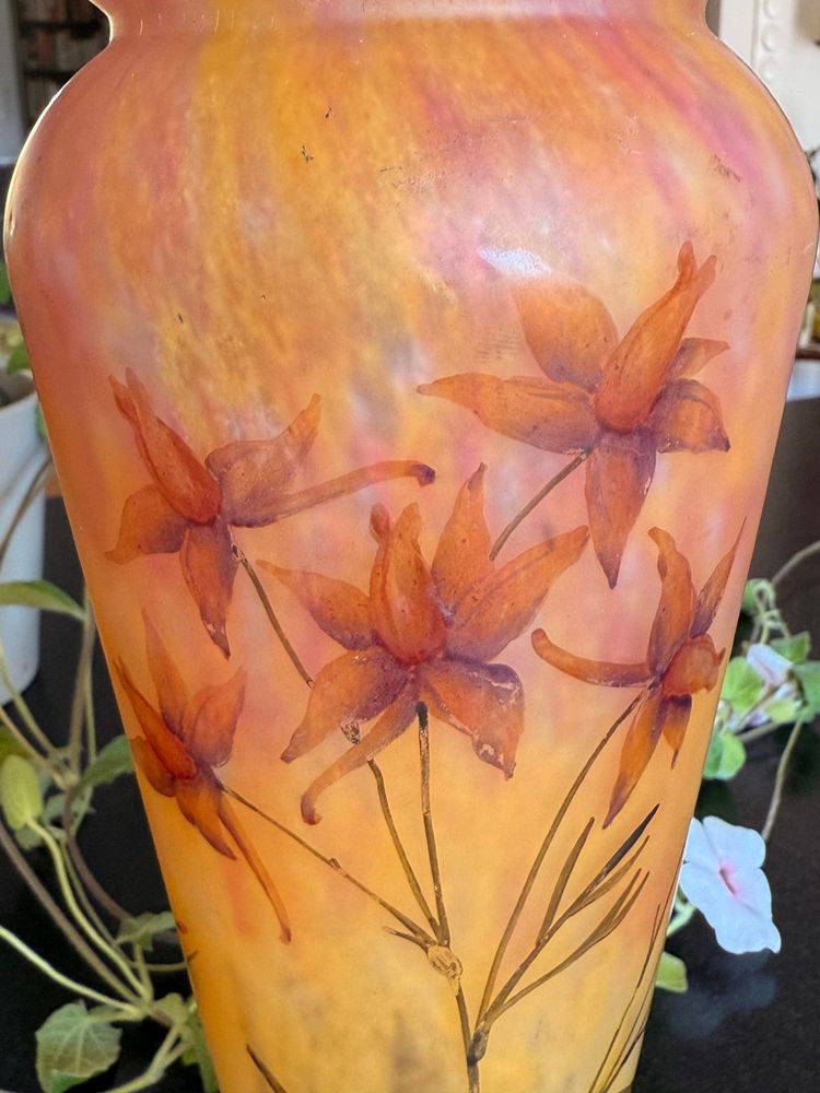 DAUM firmato Mado superbo vaso a balaustro floreale