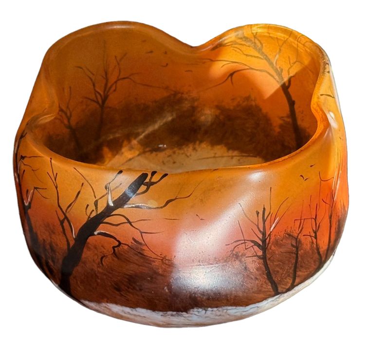 Legras: magnificent four-lobed bowl with snowy decor
