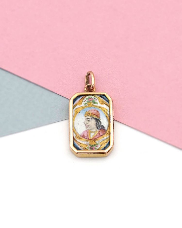 Pendentif portrait Qadjar en or 18k, portrait émail, Shah Qadjar, Ahmad Shah Qadjar 