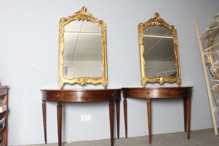 Paire de miroirs anciens Louis XVI 1750 en or pur. Dimensions 124 x 70 cm
