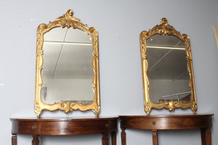 Paire de miroirs anciens Louis XVI 1750 en or pur. Dimensions 124 x 70 cm