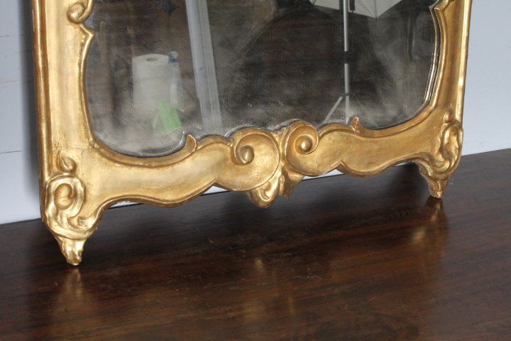 Paire de miroirs anciens Louis XVI 1750 en or pur. Dimensions 124 x 70 cm