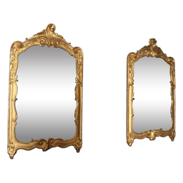 Paire de miroirs anciens Louis XVI 1750 en or pur. Dimensions 124 x 70 cm