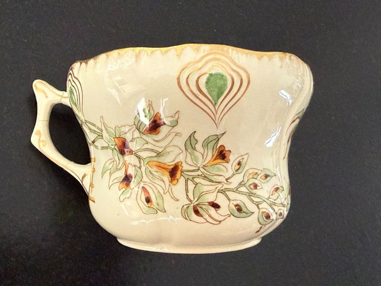 RARE et JOLIE Sarreguemines decor Orchids, Tea cup and saucer (4)