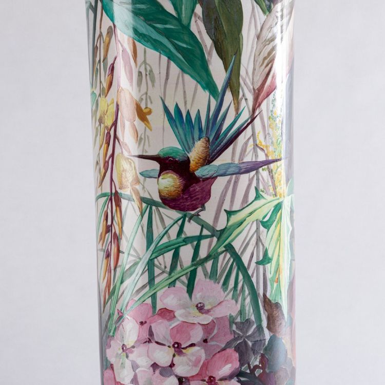 Sarreguemines, Paire de grands vases tubulaires à décor polychrome, XIXe