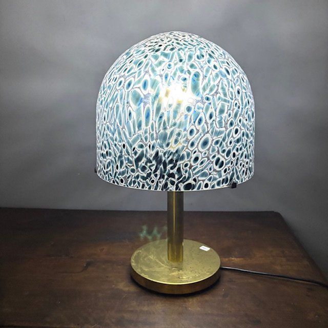 Lampada Murano vintage Vistosi anni 70 . Vetro a Murrine e struttura in ottone . Mis h cm 50 . diame