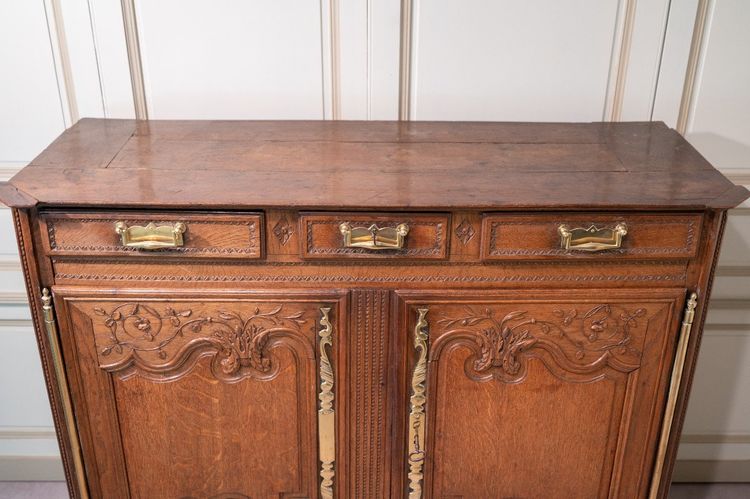 Buffet Bas Normand En Chêne Sculpté