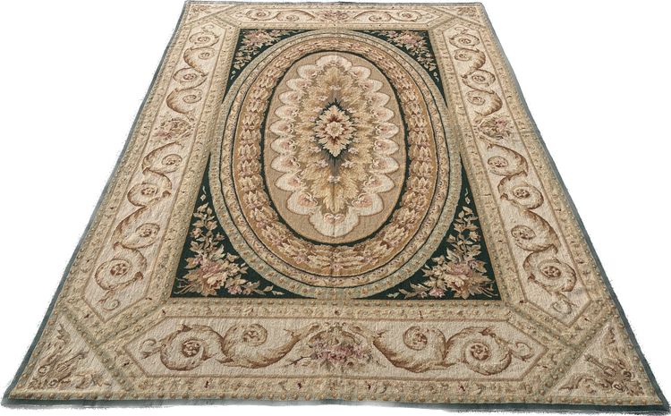 Knotted-stitch carpet from the soap factory