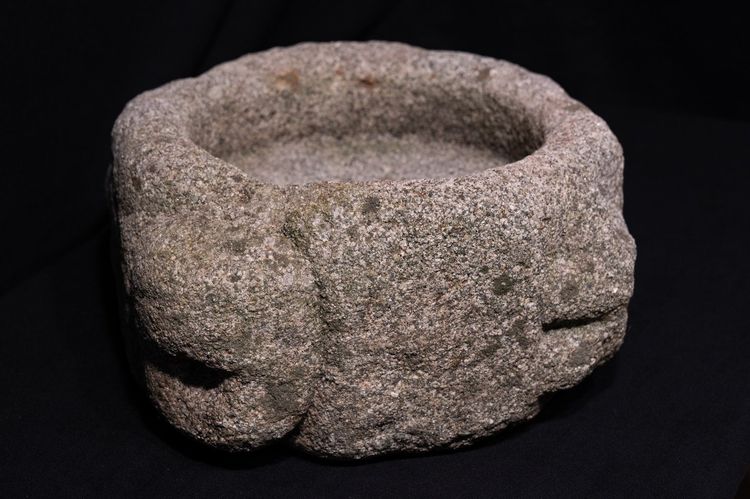 Bénitier En Granit