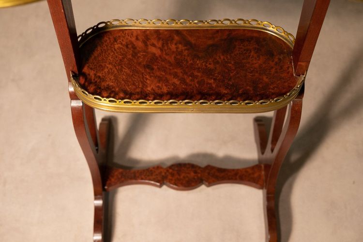 Table De Forme Dite "rognon" (kidney-shaped table)