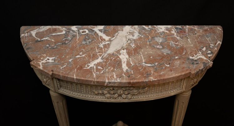 Console in stile Luigi XVI