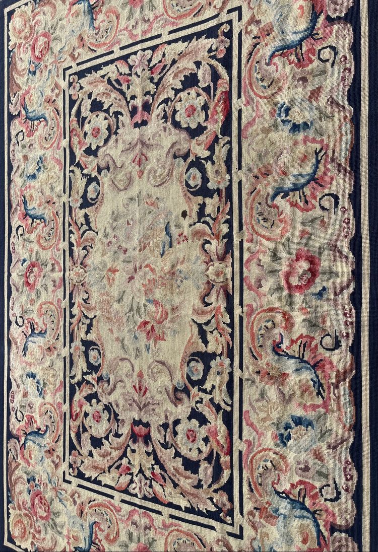 Knotted-stitch carpet from the soap factory