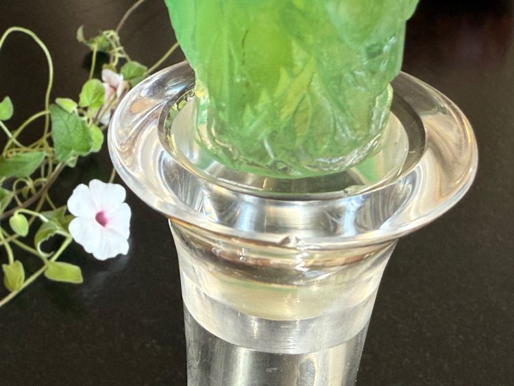 DAUM: Superb crystal decanter with glass paste stopper!