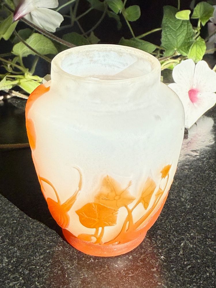 Splendido piccolo vaso di ciclamini di Gallé
