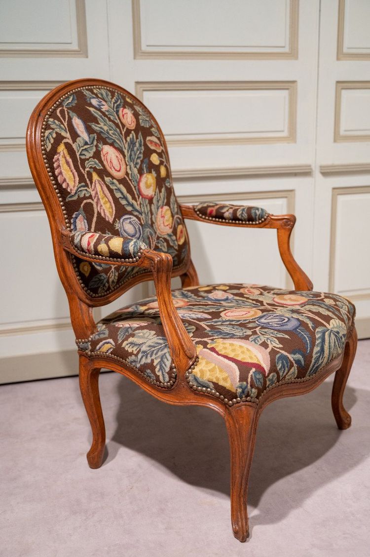 Pair Of Louis XV Style "à la Reine" Armchairs
