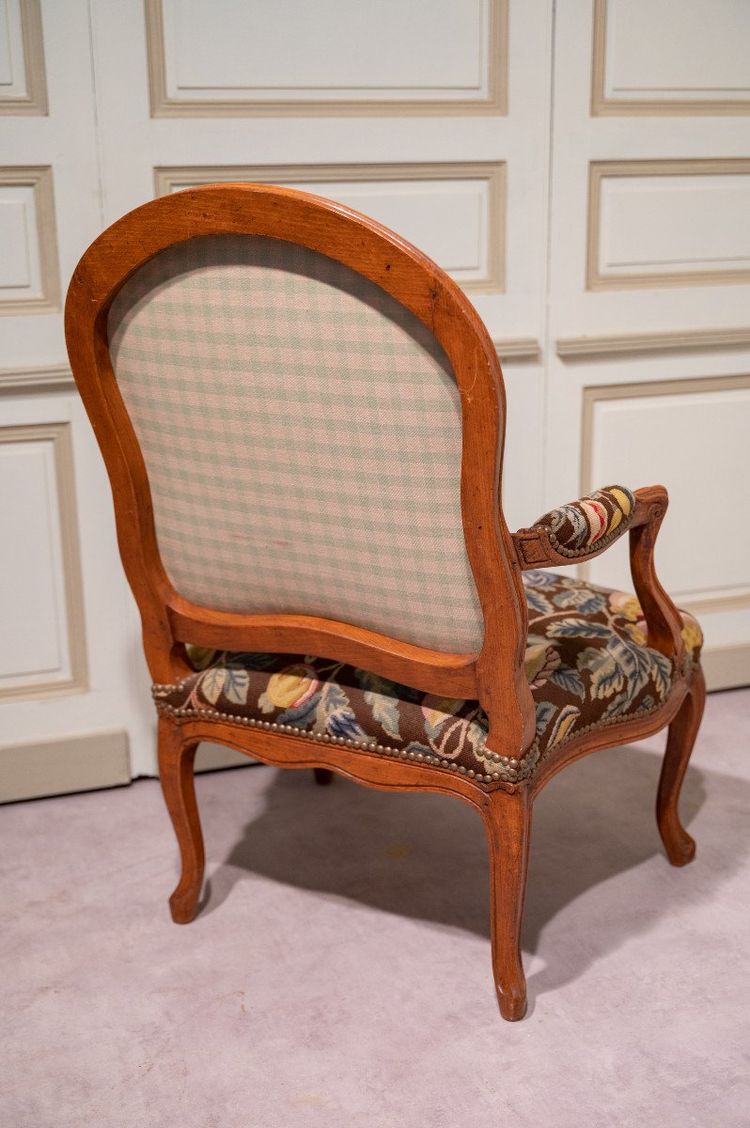 Pair Of Louis XV Style "à la Reine" Armchairs