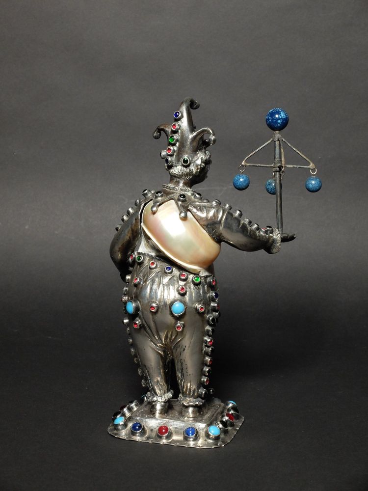 Court jester in mounted shell - Nuremberg, 19th century