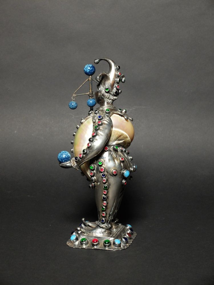 Court jester in mounted shell - Nuremberg, 19th century