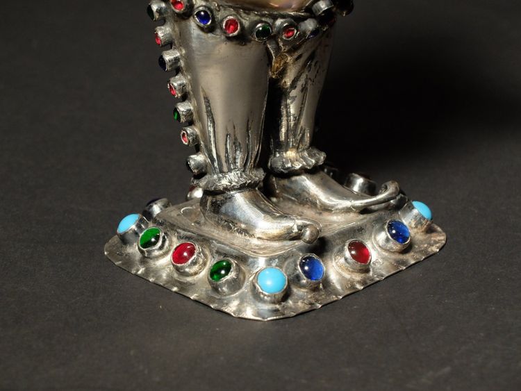 Court jester in mounted shell - Nuremberg, 19th century