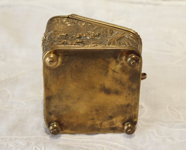 Glass and brass watch holder with hunting scenes, Napoleon III, late 19th century