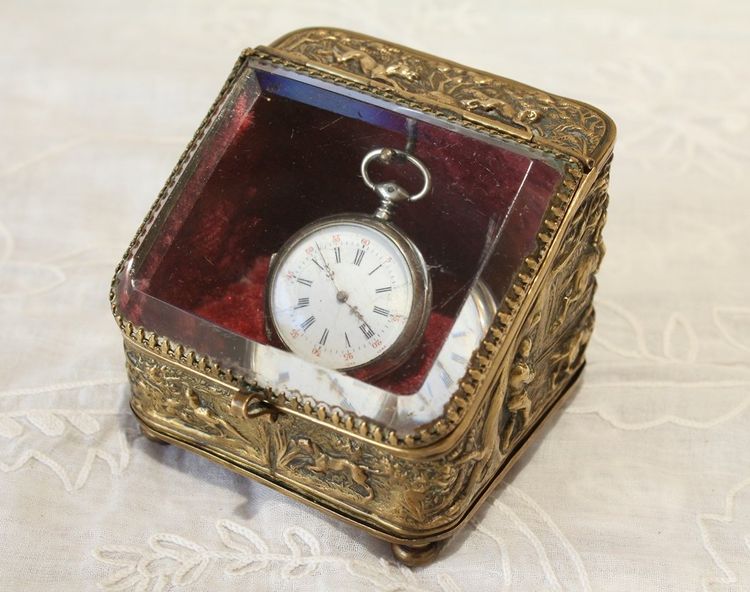 Glass and brass watch holder with hunting scenes, Napoleon III, late 19th century