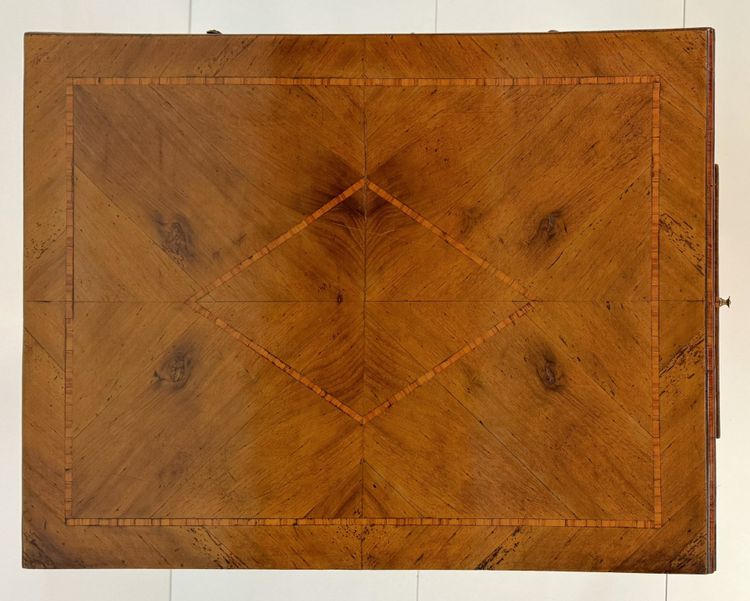 High walnut veneered desk, Veneto, second half of the 18th century