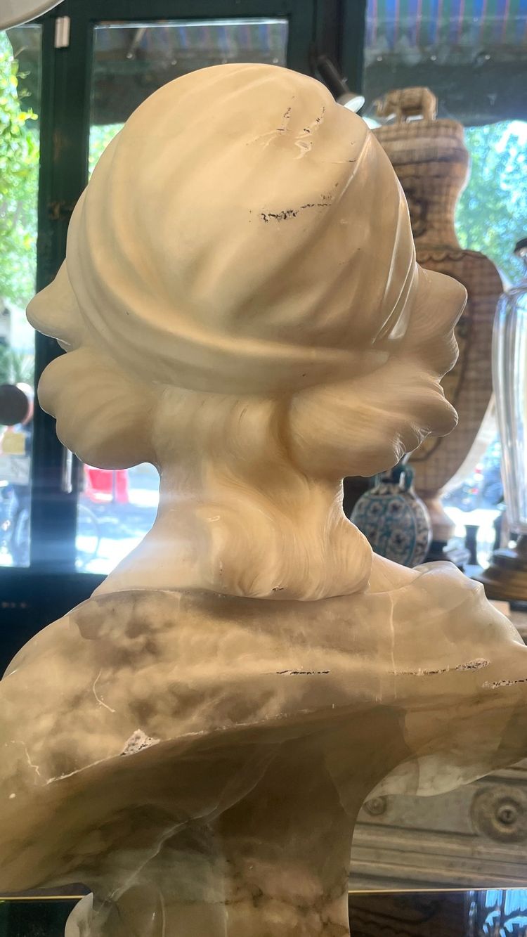Busto in alabastro, XIX secolo