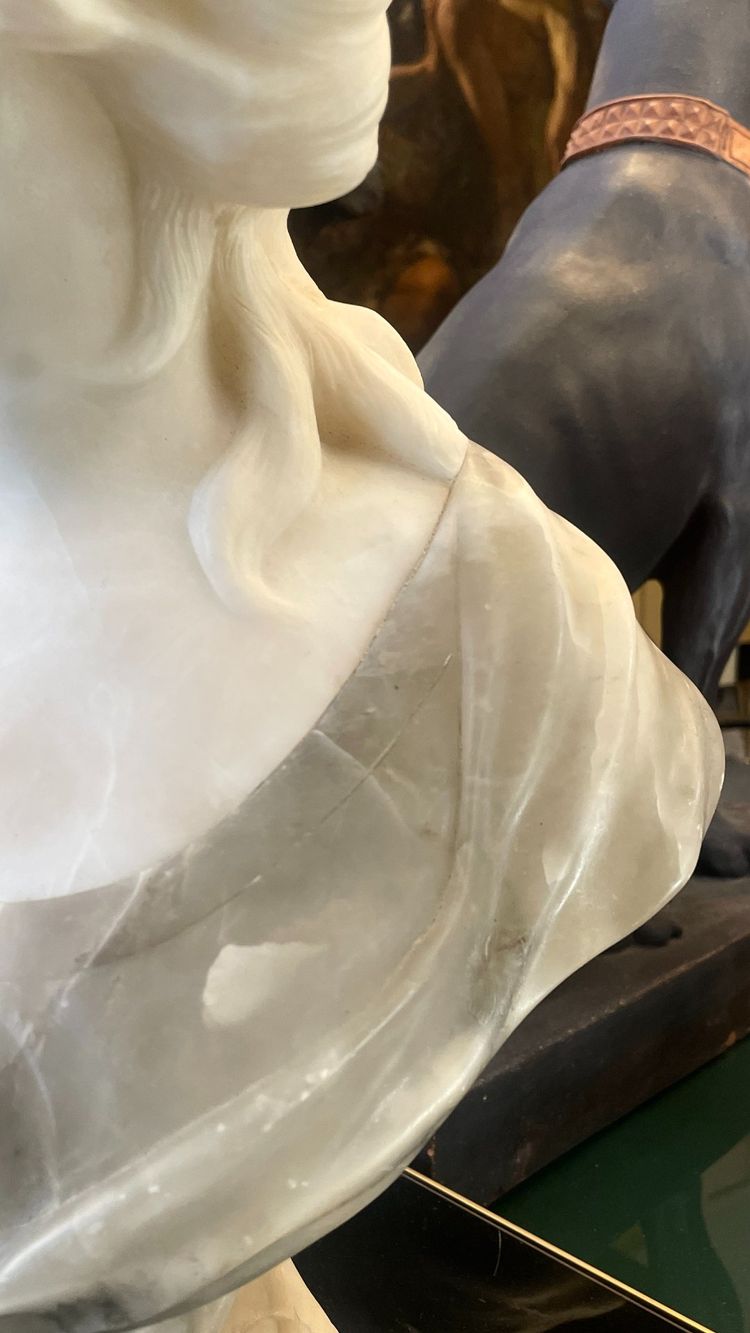 Busto in alabastro, XIX secolo