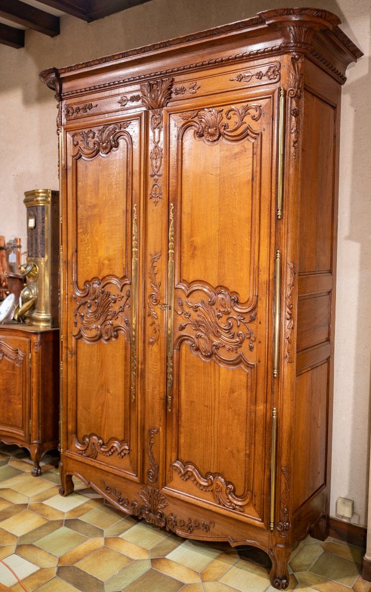 Normandy cabinet in oak from the Mont Saint Michel bay