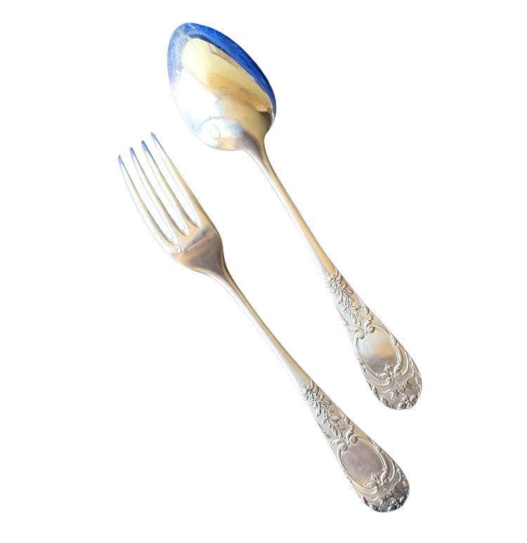 Cutlery for entremets.