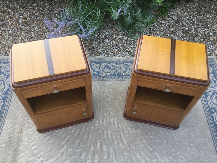 Coppia di comodini Art-Deco