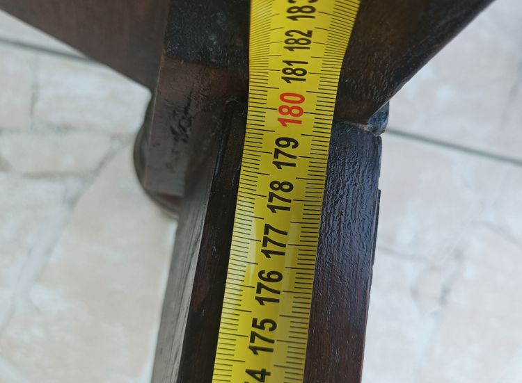 Lit Louis XVI en loupe de thuya