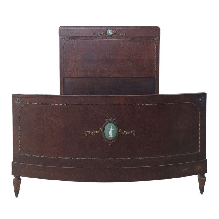 Lit Louis XVI en loupe de thuya