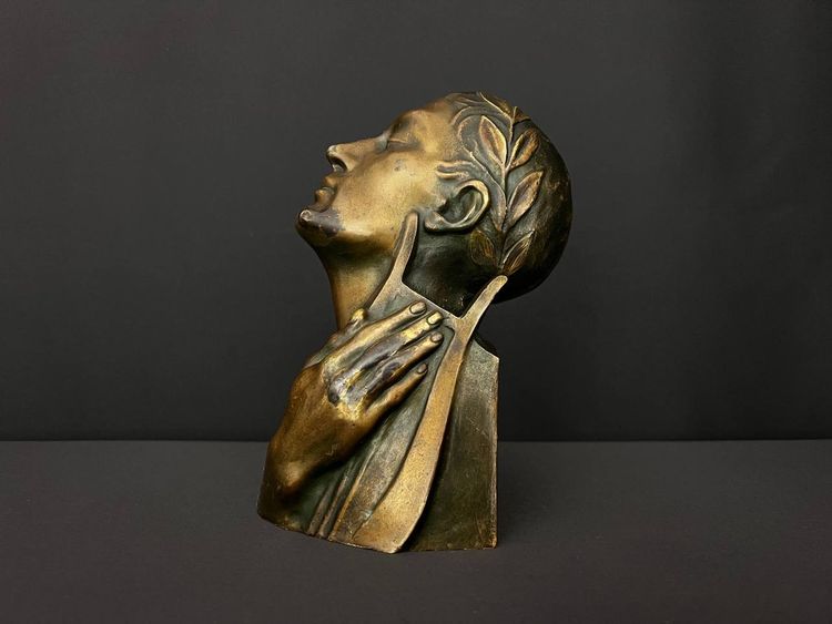Busto in bronzo patinato firmato M. Le Verrier - Art Déco