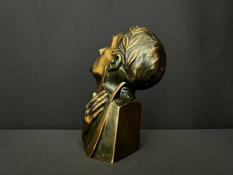 Busto in bronzo patinato firmato M. Le Verrier - Art Déco
