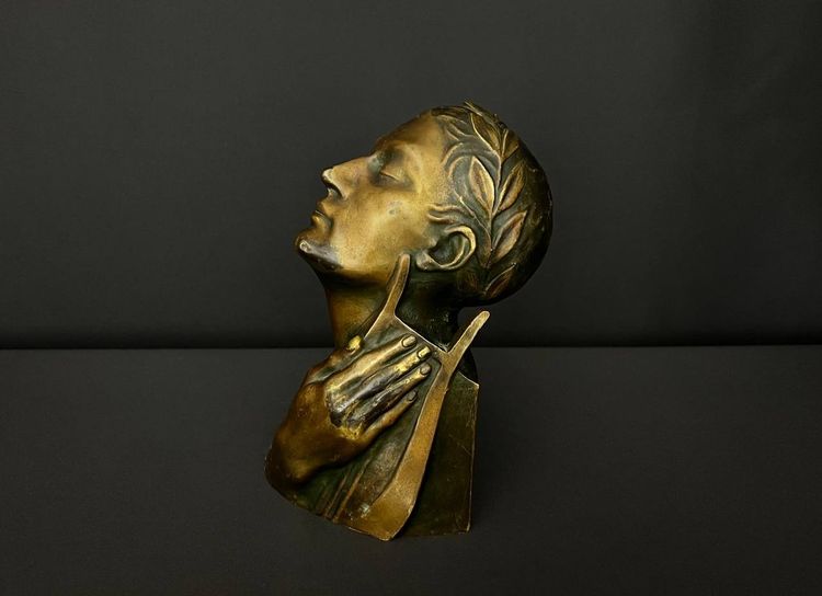 Busto in bronzo patinato firmato M. Le Verrier - Art Déco