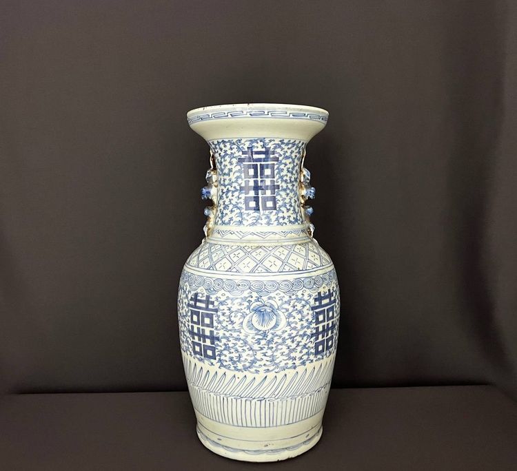 Large Chinese vase in blue and white porcelain - 20th century
