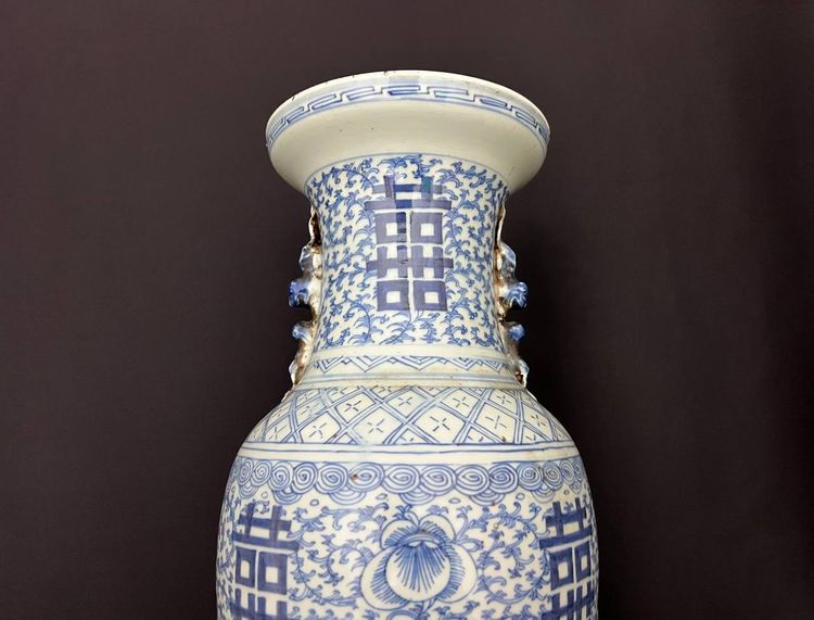Large Chinese vase in blue and white porcelain - 20th century