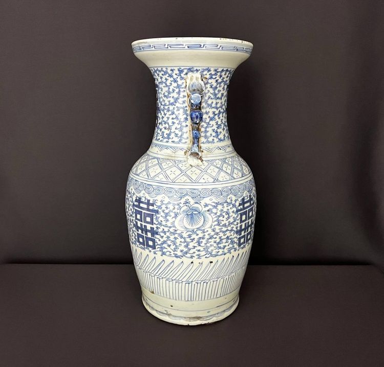 Large Chinese vase in blue and white porcelain - 20th century