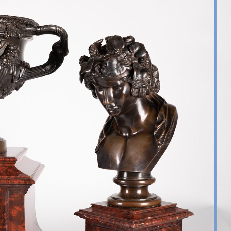 Ferdinand Barbedienne (1810-1892), Garniture de cheminée au vase de Warwick et aux bustes, XIXe