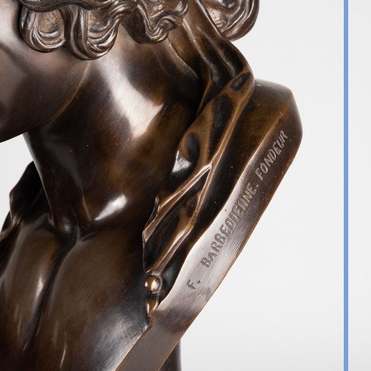 Ferdinand Barbedienne (1810-1892), Garniture de cheminée au vase de Warwick et aux bustes, XIXe