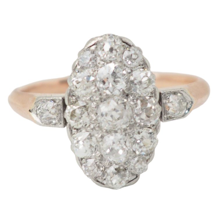 Bague ancienne pavée de diamants en or rose et platine