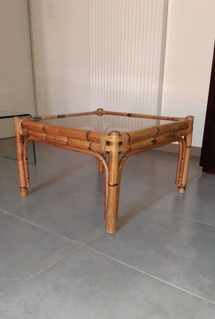 Tavolino vintage in rattan e bambù 1960 / 1970