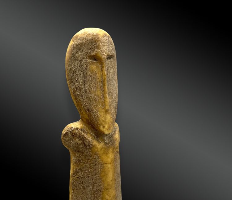STATUETTE ANTHROPOMORPHE Style Okvik, Punuk Bering Strait, Alaska