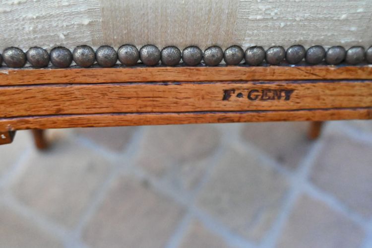 Paire de fauteuils à la Reine .Transition estampillés de Geny  XVIII