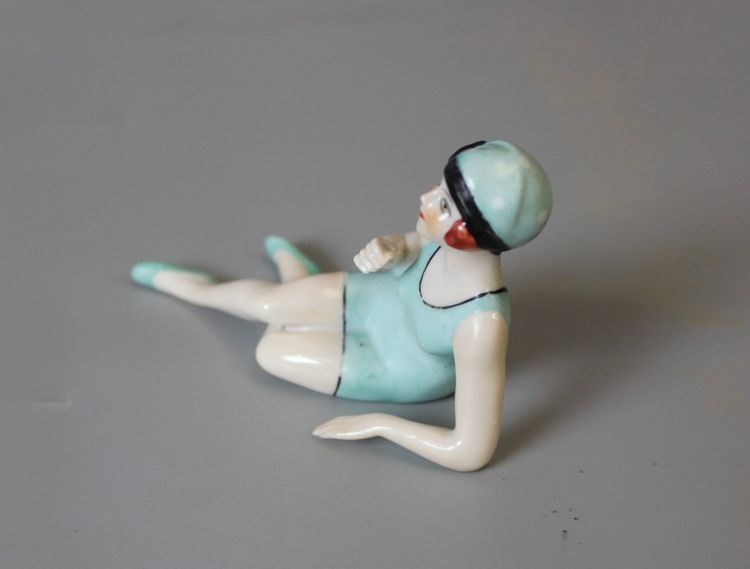 Porcelain bather circa 1920