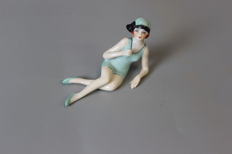 Porcelain bather circa 1920