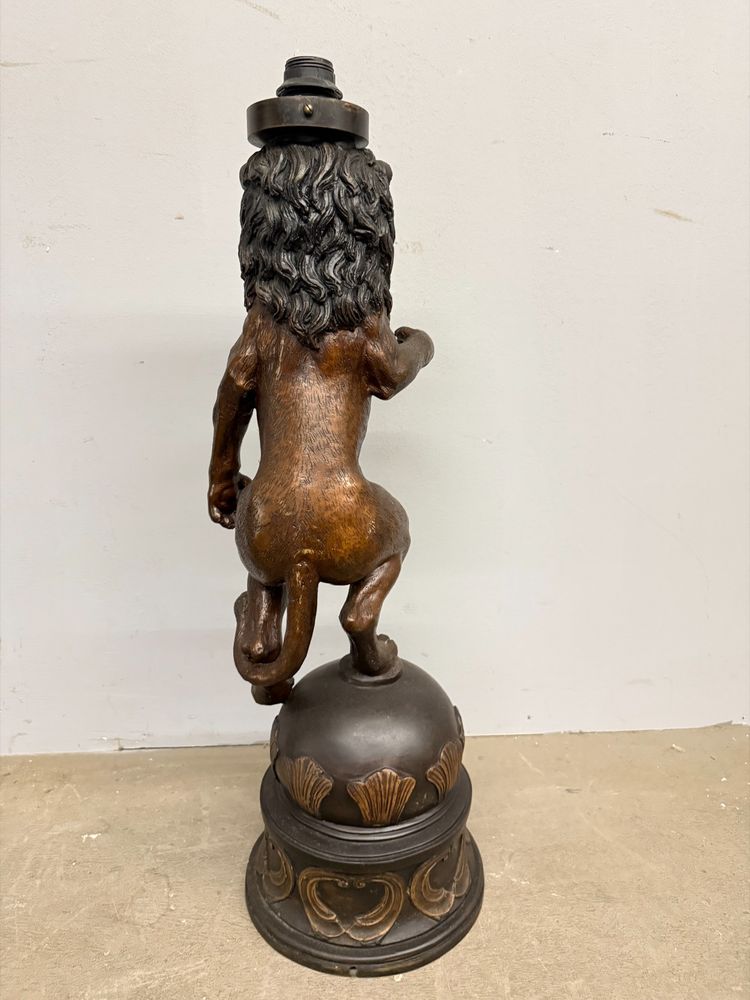 Sculpture ancienne en bronze, lion, 20ème siècle, 82x30cm