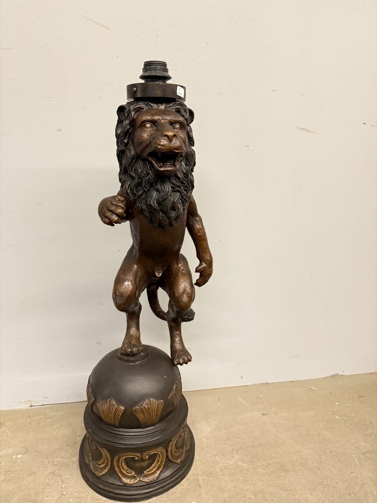 Sculpture ancienne en bronze, lion, 20ème siècle, 82x30cm