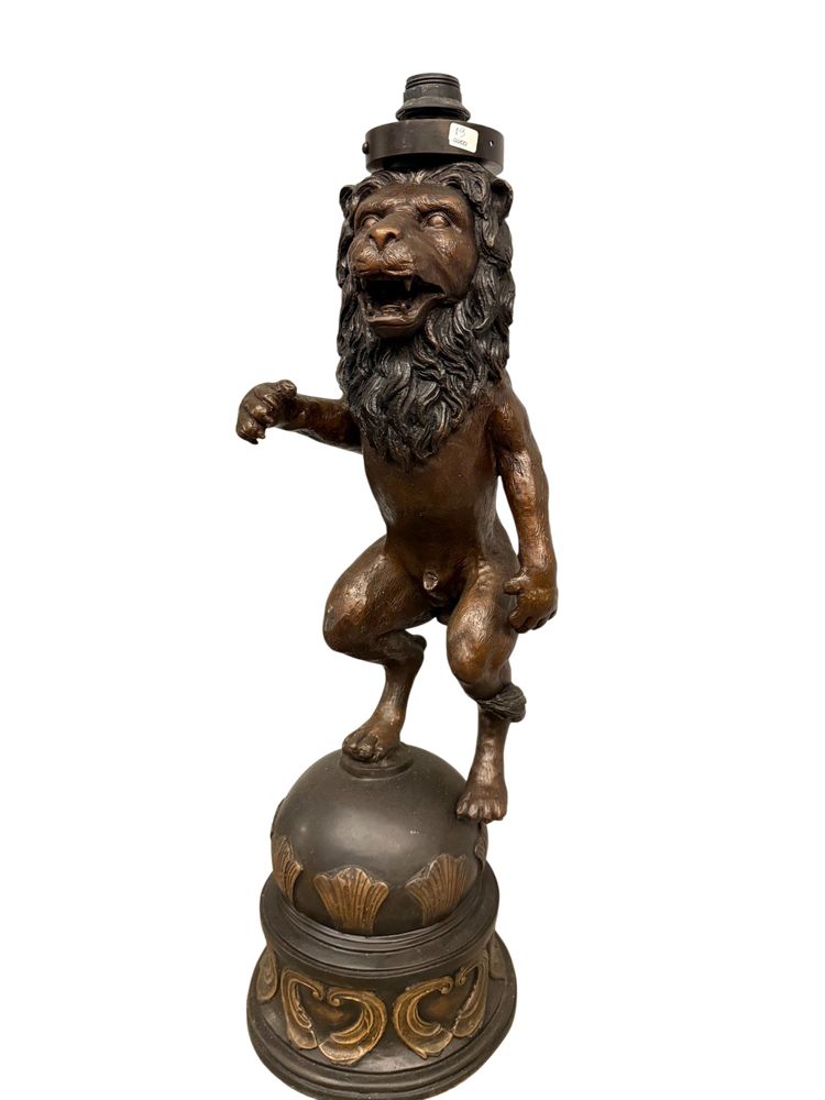 Sculpture ancienne en bronze, lion, 20ème siècle, 82x30cm
